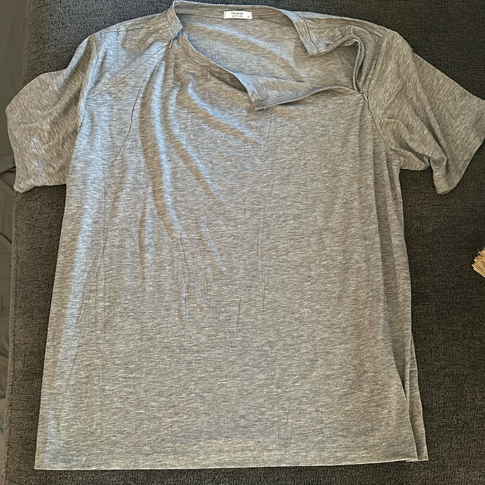 NEW XL Surgery T-shirt’s Zippers - UNISEX